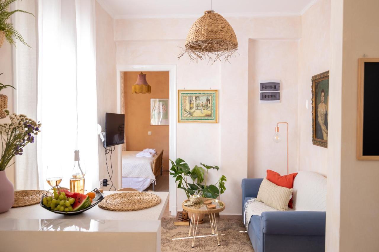 Ferienwohnung Mediterranean House - 12 Min From Acropolis! Athen Exterior foto