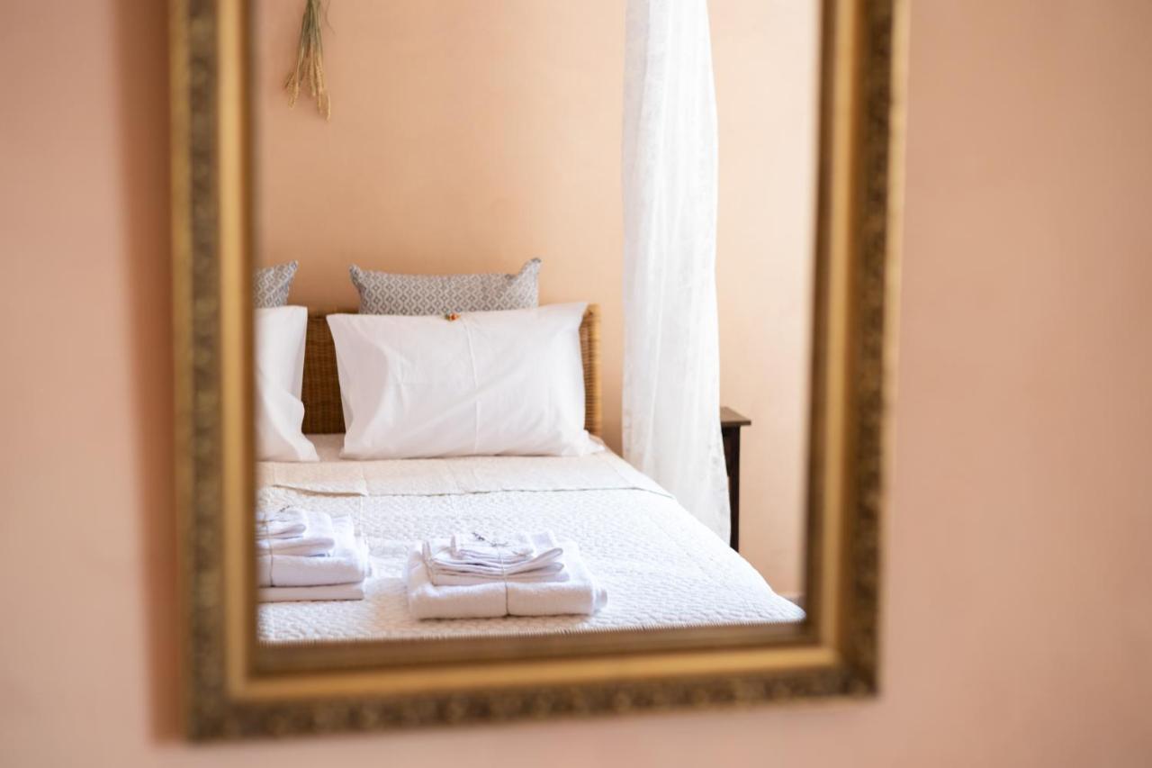 Ferienwohnung Mediterranean House - 12 Min From Acropolis! Athen Exterior foto