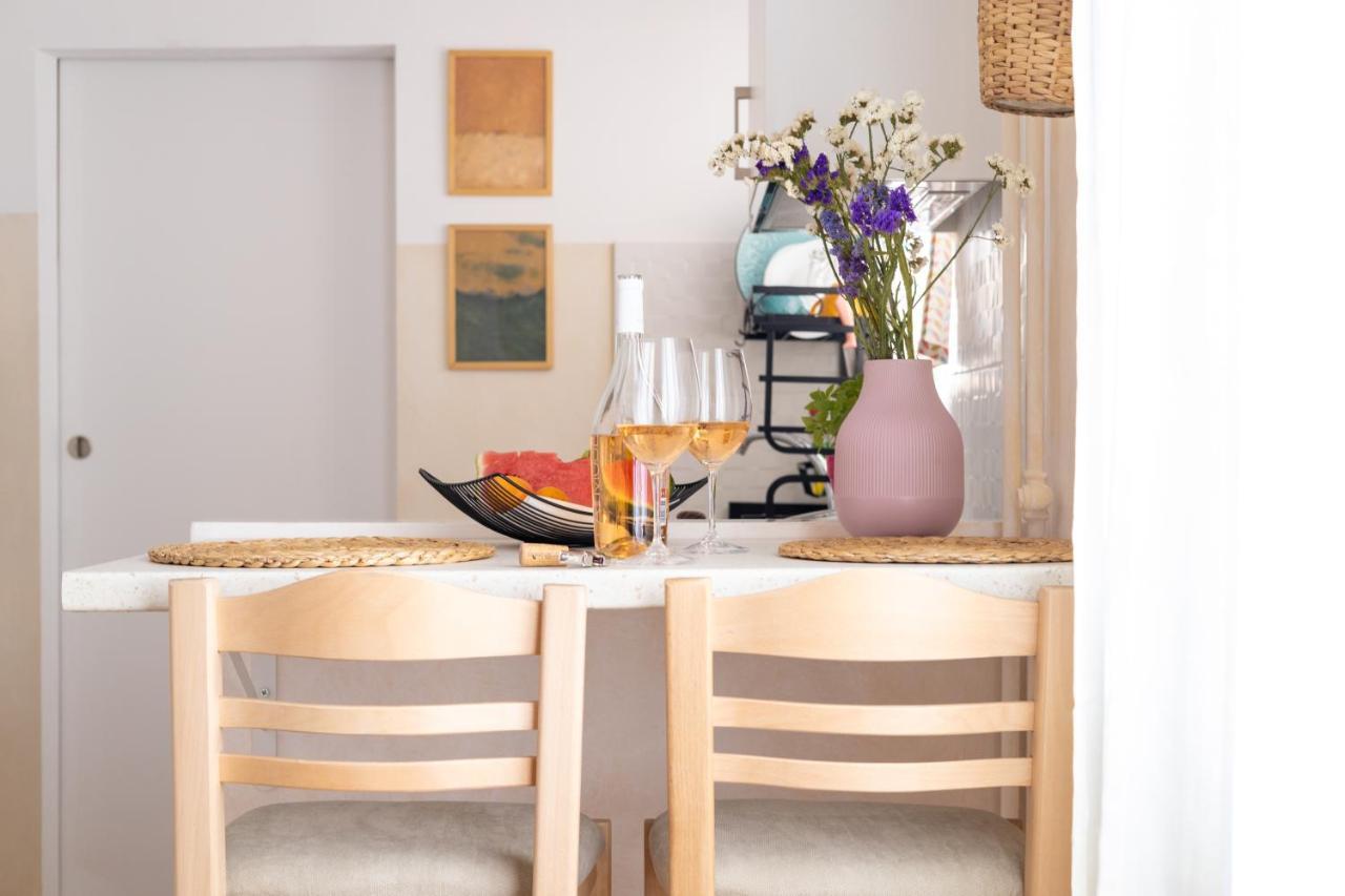 Ferienwohnung Mediterranean House - 12 Min From Acropolis! Athen Exterior foto